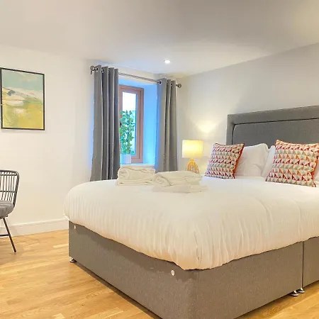 Scandic House, 1 Bed Apartments, Sleeps 2, *