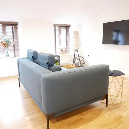 Daire Scandic House, 1 Bed Apartments, Sleeps 2, Ulverston